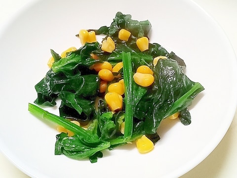 ほうれん草のコーンバター炒め